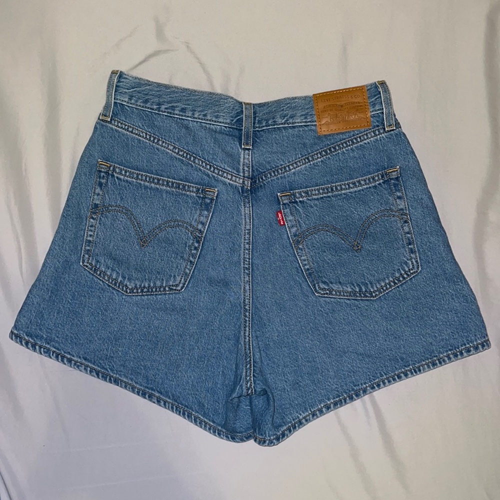 Levi’s High Loose Shorts